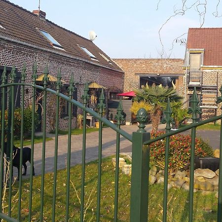 Chambres D Hotes ,Hotel ,Secret D'Une Nuit A Vicq Pres De Onnaing,Avec Piscine ภายนอก รูปภาพ