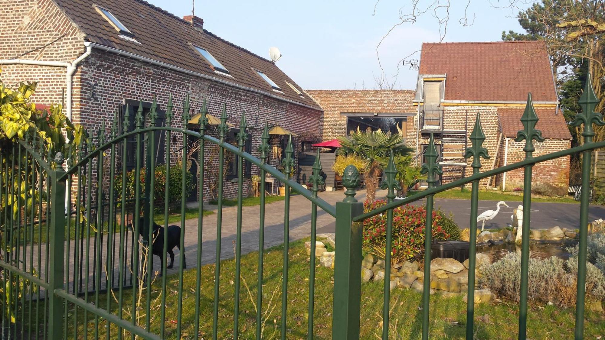 Chambres D Hotes ,Hotel ,Secret D'Une Nuit A Vicq Pres De Onnaing,Avec Piscine ภายนอก รูปภาพ