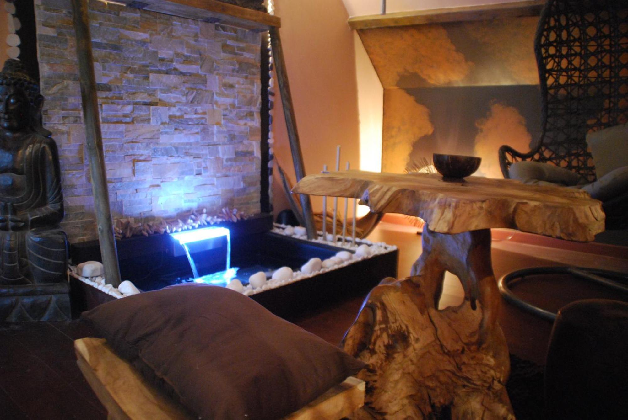 Chambres D Hotes ,Hotel ,Secret D'Une Nuit A Vicq Pres De Onnaing,Avec Piscine ห้อง รูปภาพ