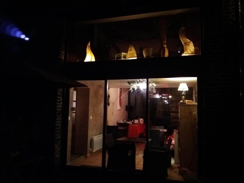 Chambres D Hotes ,Hotel ,Secret D'Une Nuit A Vicq Pres De Onnaing,Avec Piscine ภายนอก รูปภาพ