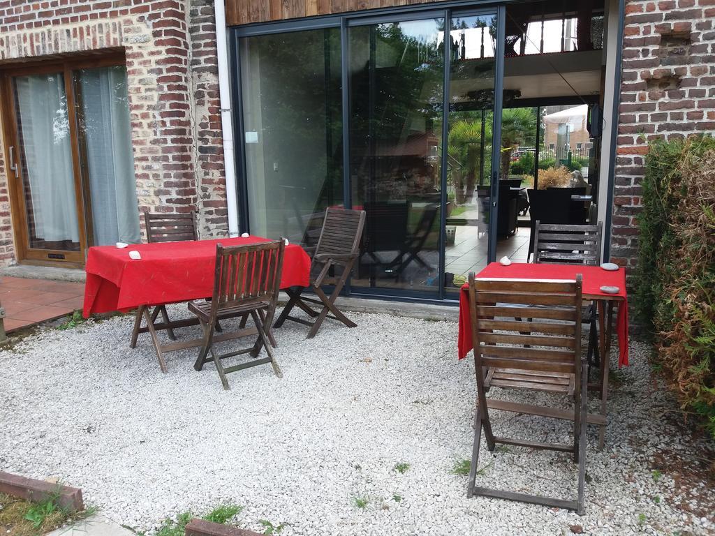 Chambres D Hotes ,Hotel ,Secret D'Une Nuit A Vicq Pres De Onnaing,Avec Piscine ภายนอก รูปภาพ