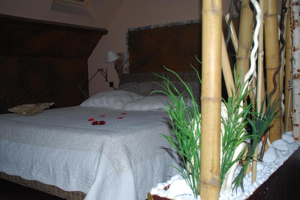 Chambres D Hotes ,Hotel ,Secret D'Une Nuit A Vicq Pres De Onnaing,Avec Piscine ภายนอก รูปภาพ