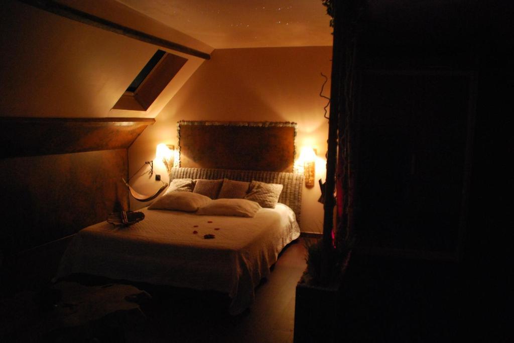 Chambres D Hotes ,Hotel ,Secret D'Une Nuit A Vicq Pres De Onnaing,Avec Piscine ห้อง รูปภาพ